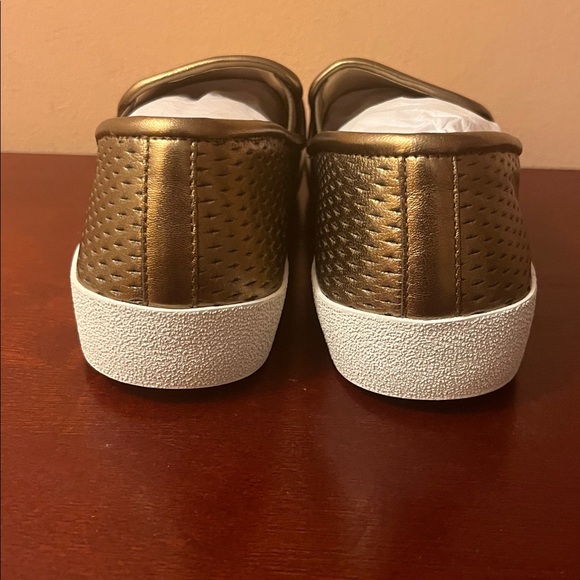 Vince Camuto Genuine Bronze Leather Sneakers - Picture 4 of 9